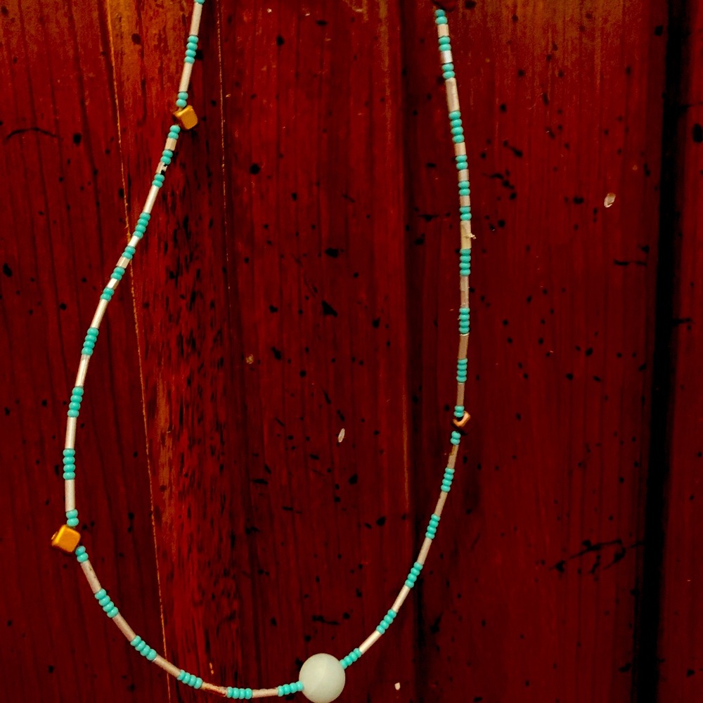 Beaded silver stone chain